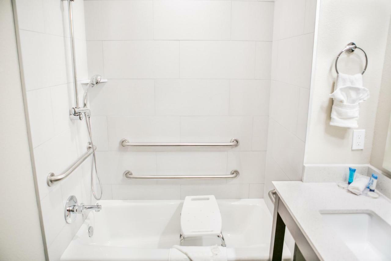 Hotel Siri Downtown - Пасо Роблес Екстериор снимка